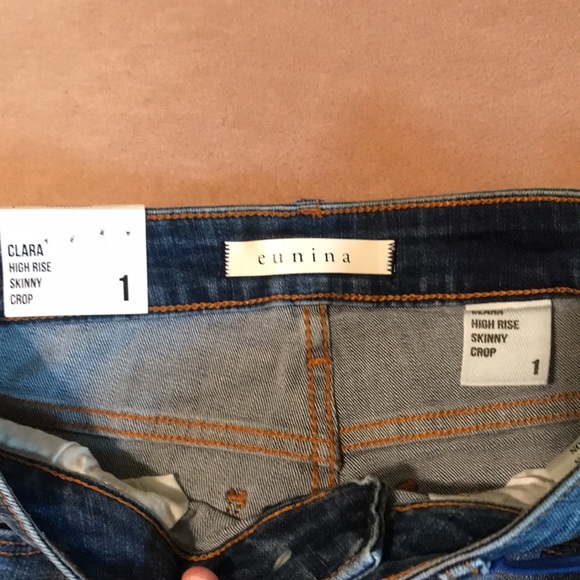 NWT Eunina Clara high rise skinny crop jeans with frayed hem. Venom. Size 1. - Picture 5 of 7